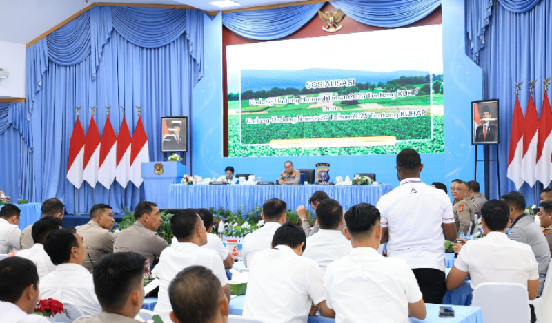 Hadirkan Pakar Hukum, Polda Riau Bedah Tuntas UU KUHP dan KUHAP Baru