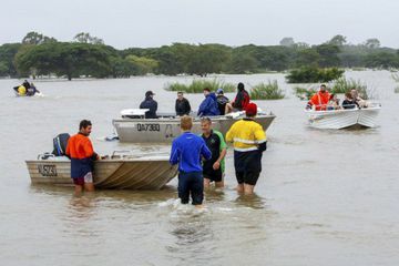 Australia Minta Perusahaan Asuransi Iba terhadap Korban Banjir