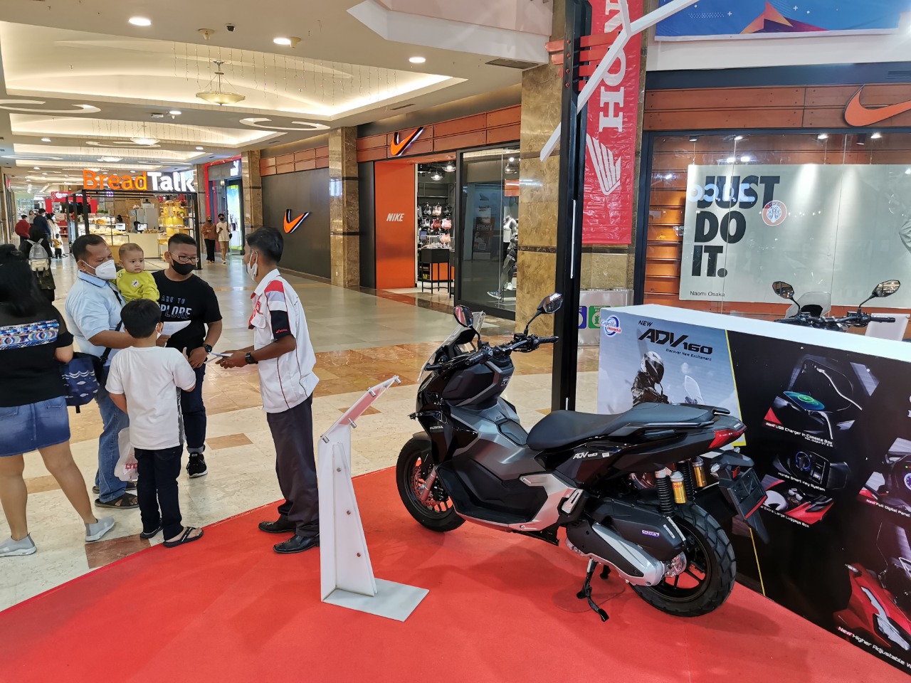 Hemat Angsuran Jutaan Rupiah di Pameran Honda Premium Matic Day