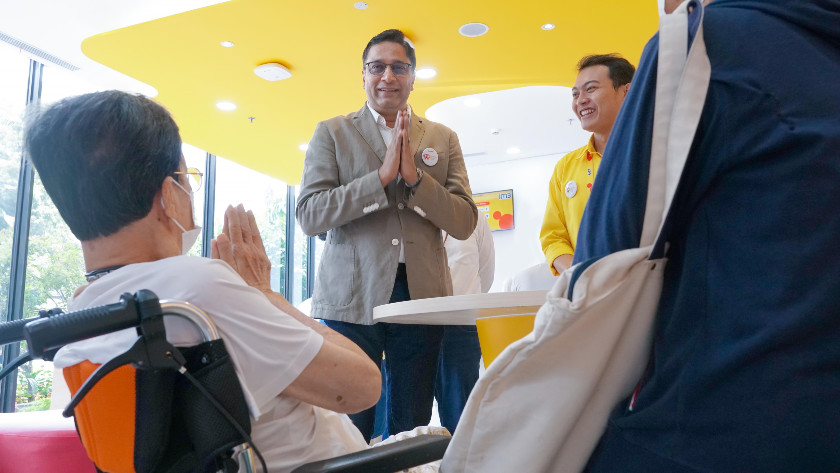 Catat Pertumbuhan Cemerlang di Kuartal I 2024, Indosat Ooredoo Hutchison Perkuat Kolaborasi Berdayakan Indonesia dengan AI