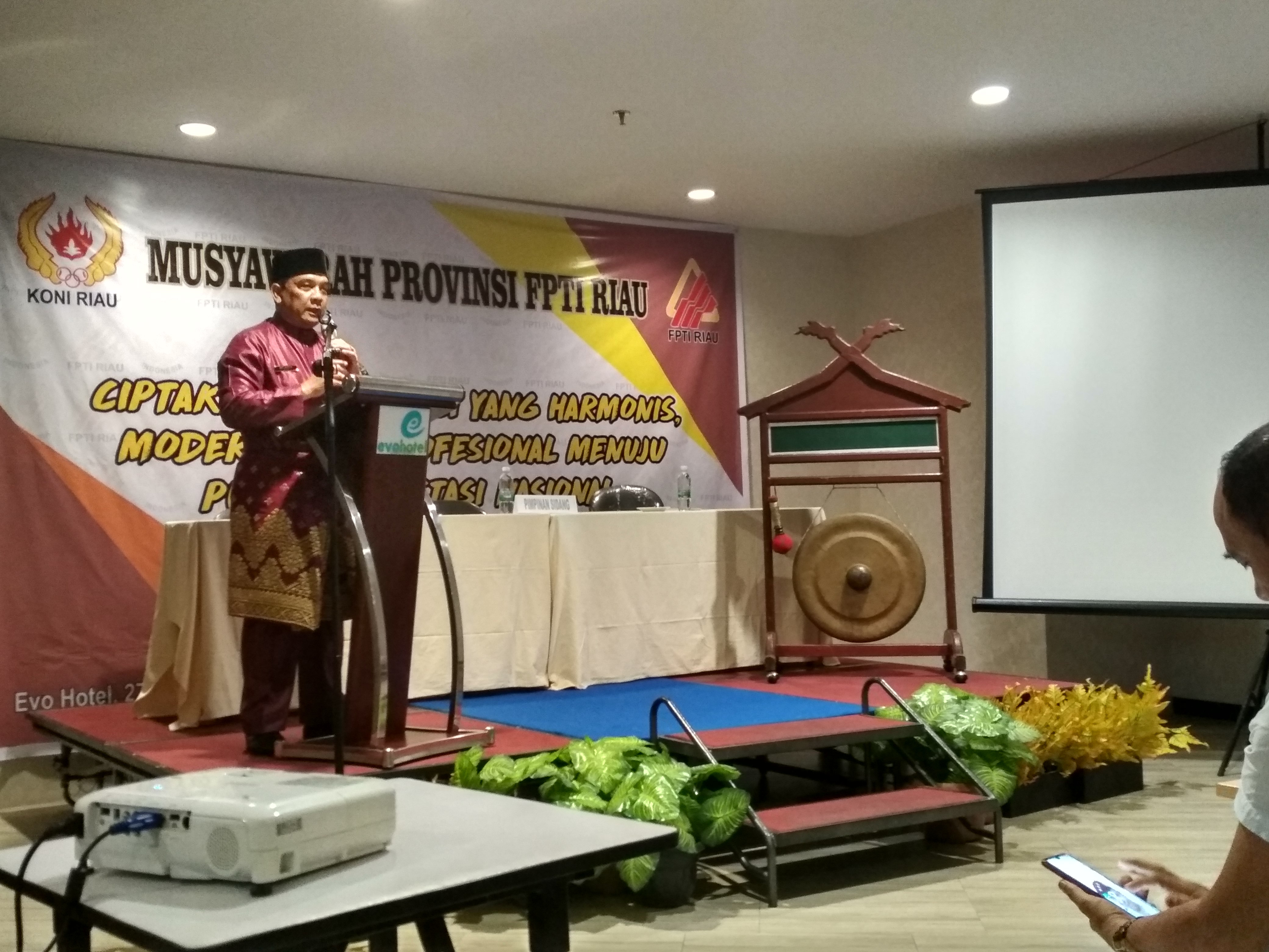 Buka Musprov FPTI Riau, Wagub Harapkan Pemimpin Olahraga yang Baik