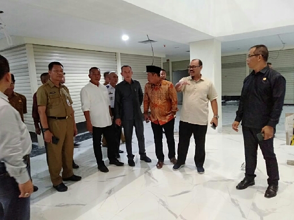 Komisi IV Kunlap ke STC, Suryanto : Pembangunan 100 Persen Belum, Tapi Pedagang Sudah Bisa Pindah !