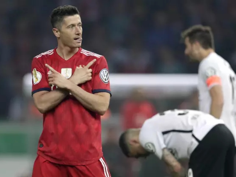Lewandowski Putuskan Bertahan di Bayern Munchen