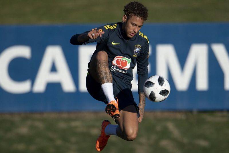 Neymar: Saya Sangat Ingin Bermain di Tim Guardiola