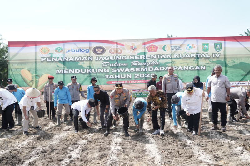 Penanaman Jagung Serentak Kuartal lV 2025, Polda Riau Siapkan 456,56 Hektar Lahan Tanaman Jagung