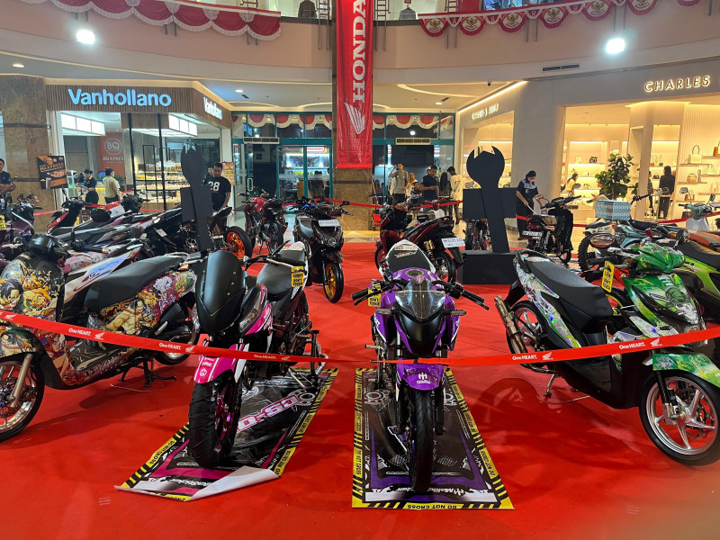 Capella Honda Beri Apresiasi Modifikator Motor Honda Pada Ajang HMC 2024 seri Pekanbaru