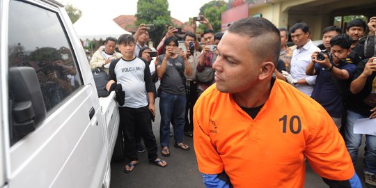 Finalis Indonesia Idol 2008 Dede Richo Diciduk Polisi Terkait Pencurian