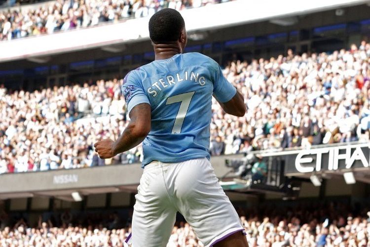 Digoda Real Madrid, Man City Naikkan 50 Persen Gaji Sterling