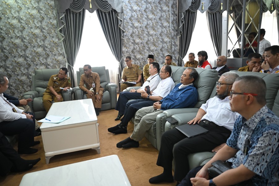 Bupati Rohil Terima Kunjungan Direksi SKK Migas dan PHR Terkait Kendala Operasional Lapangan