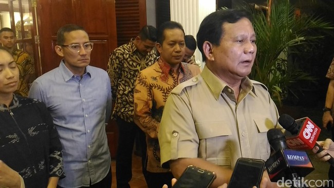 Prabowo Pertimbangkan Salim Segaf atau Ustaz Somad