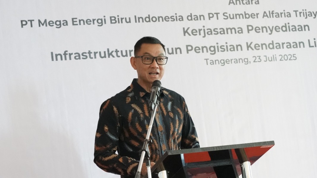 PLN, MEBI, dan Alfamart Kolaborasi Kembangkan Infrastruktur SPKLU di Lokasi Strategis se-Indonesia