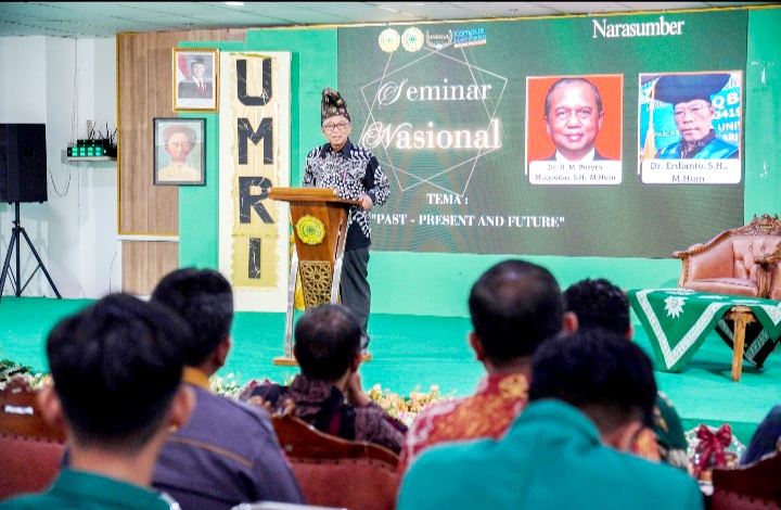 Ketua PP Muhammadiyah M. Busyro Muqoddas Hadiri Seminar Nasional Fakultas Hukum UMRI