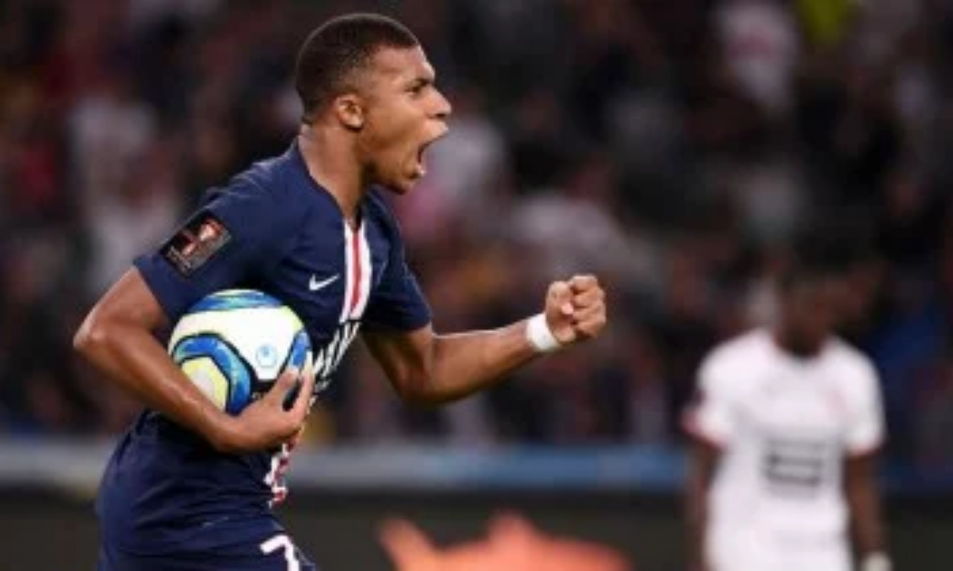 Comeback, PSG Juara Piala Super Prancis