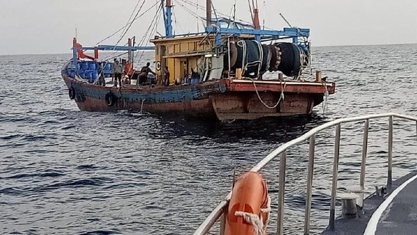 KKP Tangkap Kapal Asing Berbendera Malaysia di Selat Malaka