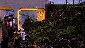 Longsor Terowongan Bandara, Satu Korban Diselamatkan