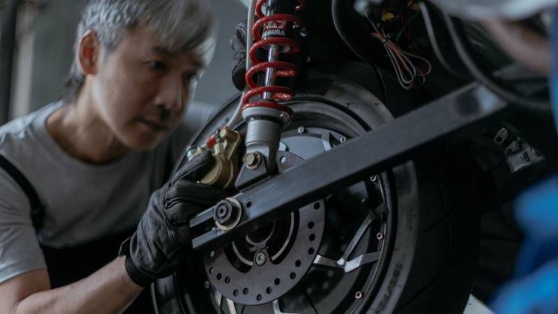 PLN Gandeng Startup Kembangkan Energi Hijau dan Ekosistem EV di Indonesia