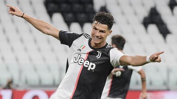 Munchen Abaikan Ronaldo karena Lewandowski