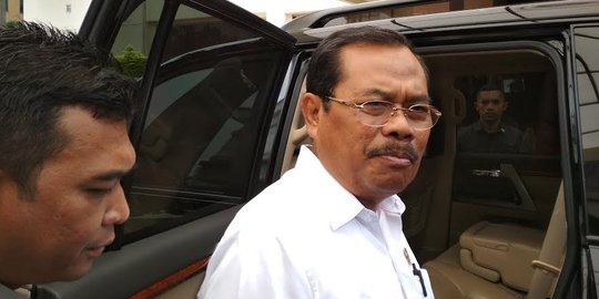 Jaksa Agung sebut tunda kasus hukum calon kepala daerah agar Pilkada aman