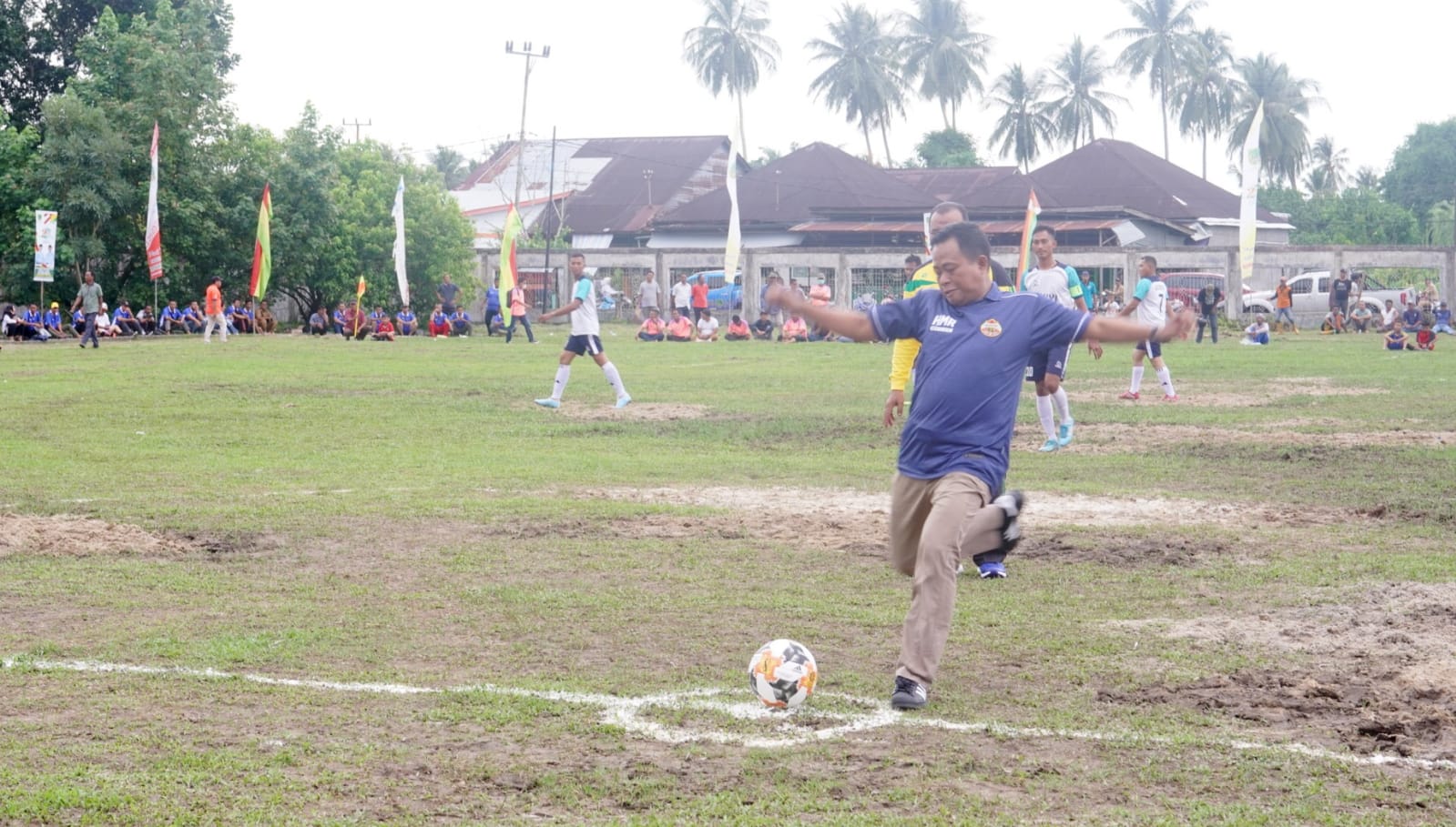 Dibuka Wabup Rohil, Turnament Sepak Bola U 30 Antar Dinas Resmi Bergulir