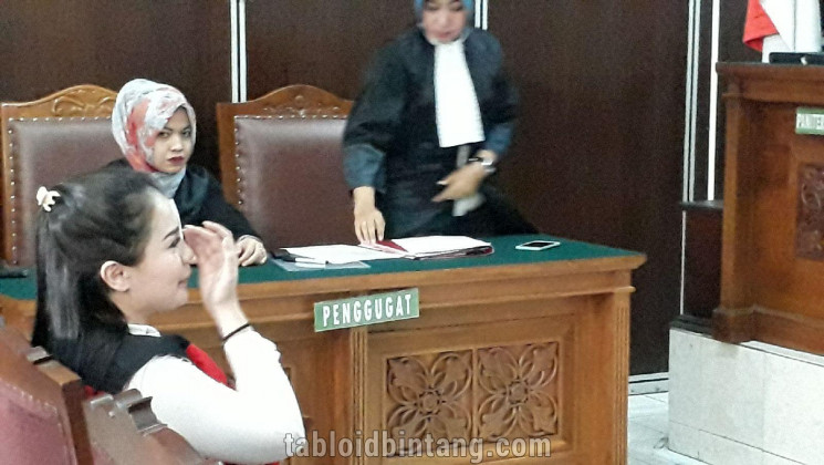 Dituntut 8 Bulan Penjara, Jennifer Dunn Minta Maaf dan Janji Bertobat