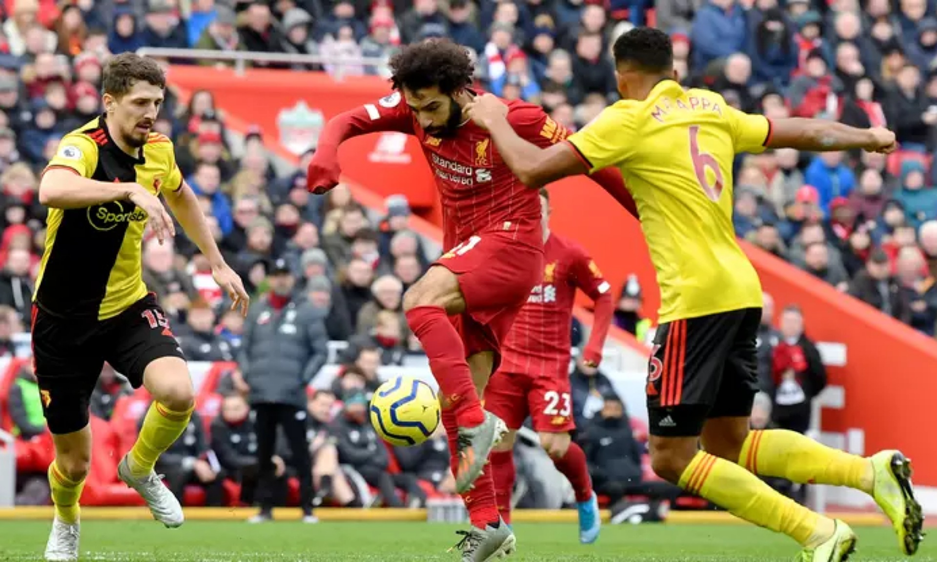 Sepasang Gol Mohamed Salah Bawa Liverpool Bungkam Watford