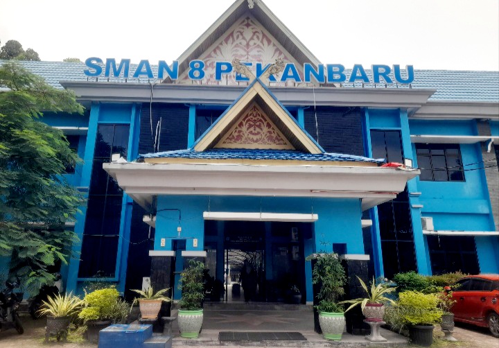 SMAN 8 Pekanbaru Dukung Kebijakan Disdik Riau Larang Siswa Dibawah Umur Bawa Kendaraan ke Sekolah