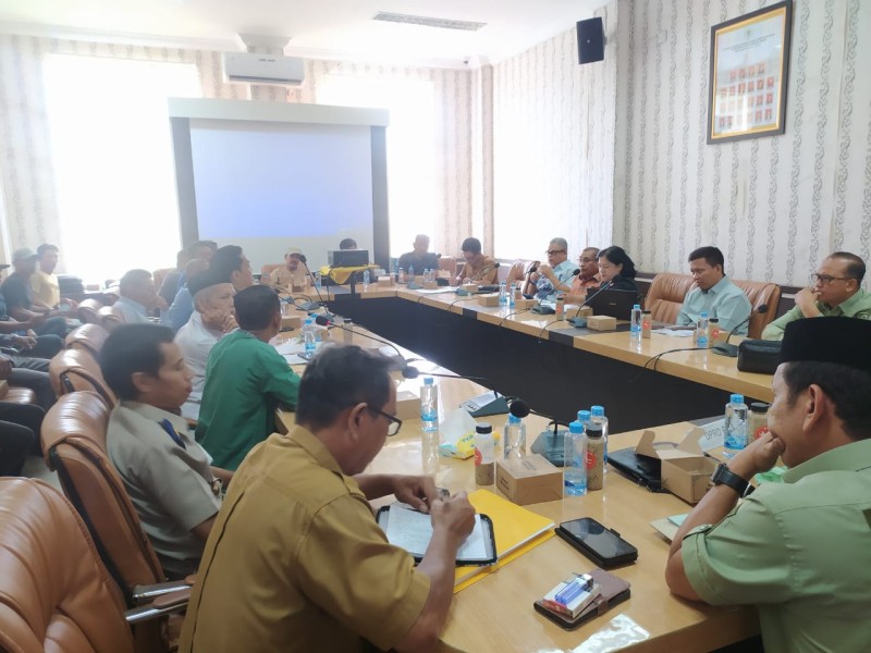 DPRD Rohil Panggil PT Sindora dan Masyarakat Bahas Lahan Plasma