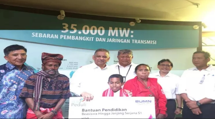 PLN Renovasi Rumah Joni Gala, Bocah Pemanjat Tiang Bendera