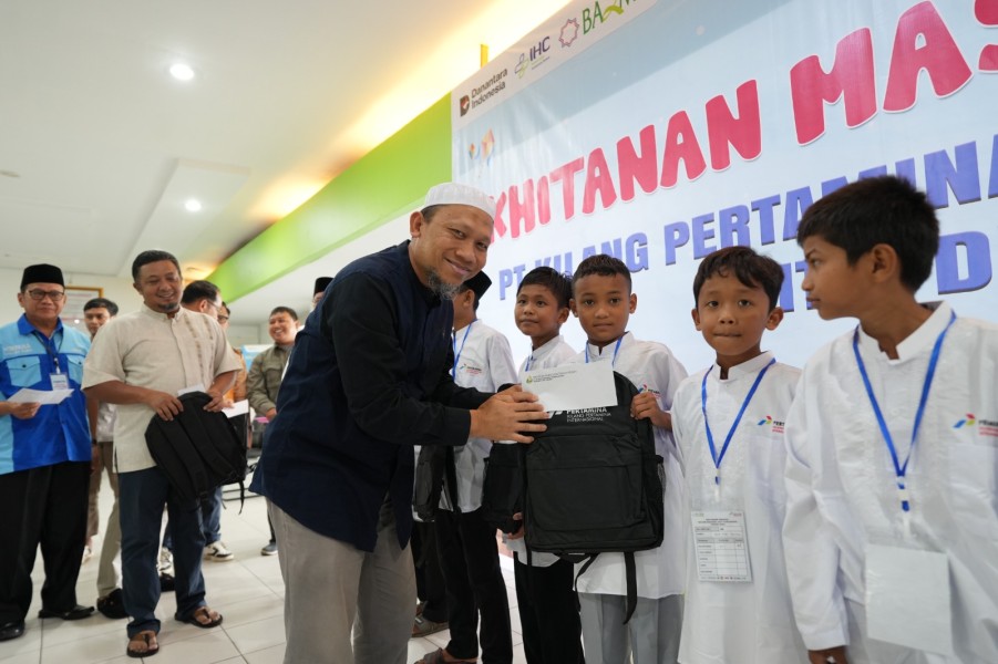Ukir Senyum Ceria di Wajah 200 Anak di Kota Dumai, Kilang Pertamina Dumai Rayakan HUT ke-68 Pertamina dengan Gelar Khitanan Massal Gratis