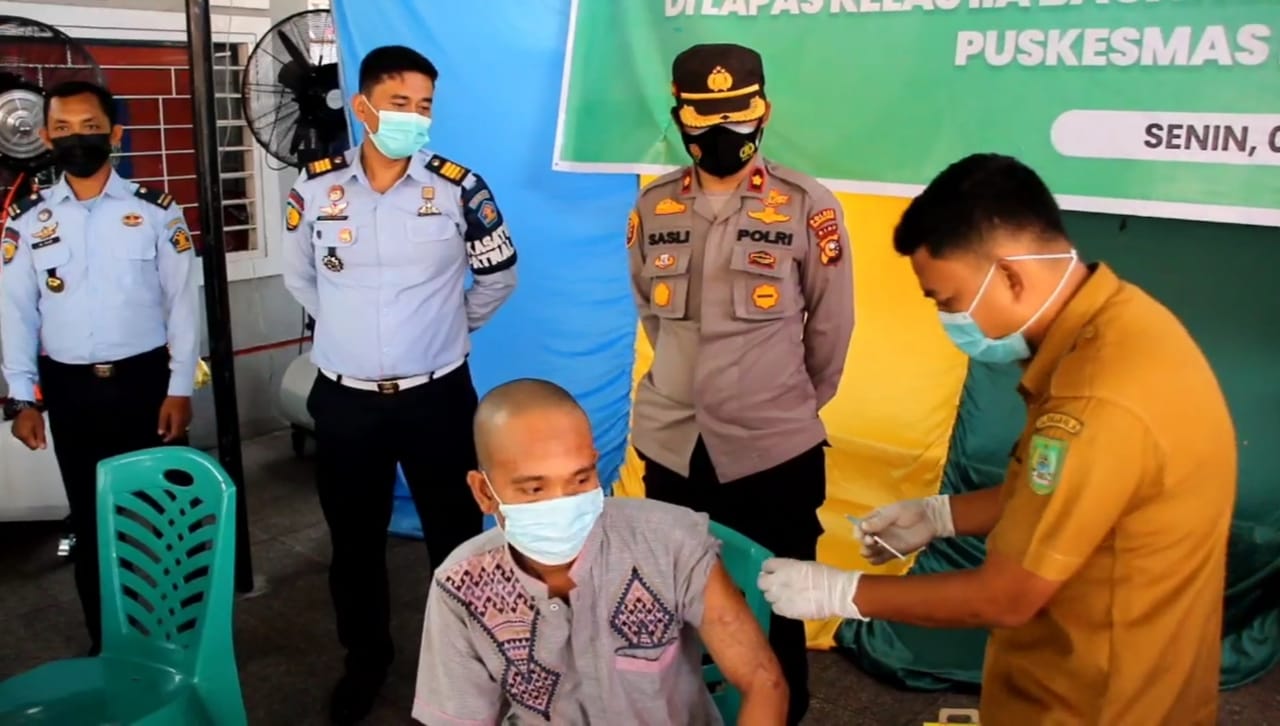 Ratusan Warga Binaan Lapas Bagansiapiapi Terima Vaksinasi Tahap I