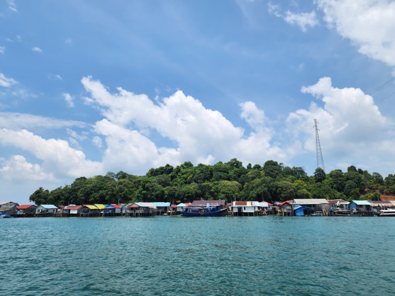 Wujud Komitmen Listriki Pulau Terdepan, PLN Pasok Listrik 24 Jam Bagi Warga Pulau Nguan di Kepri