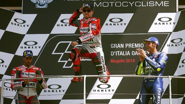 Rossi: Lorenzo dan Honda Pintar Simpan Rahasia