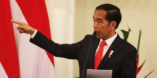 Jokowi persilakan KPK periksa Pramono Anung dan Puan terkait korupsi e-KTP