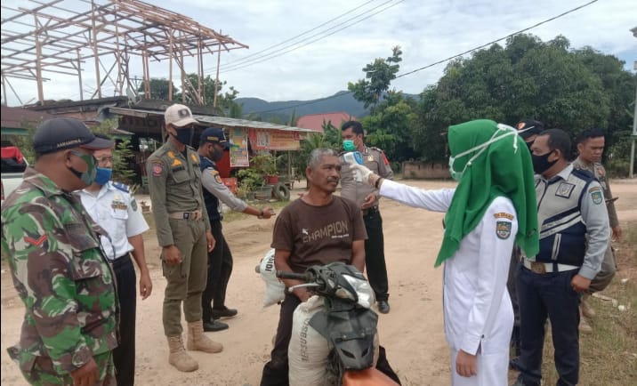Koramil 13/Rokan Bersama Tim Gugus Covid-19 Kembali Perketat Perbatasan Sumbar-Riau