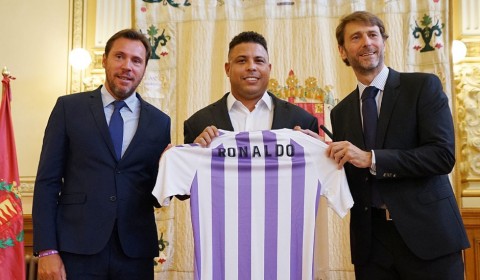 Resmi, Ronaldo Miliki Real Valladolid