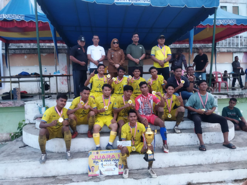 Turnamen Mini Soccer Piala Bupati Rohil Cup Berakhir, Adifa FC Raih Juara 1