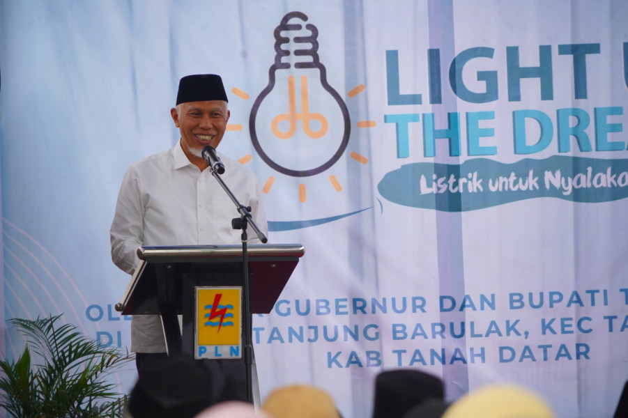 Lima Tahun Bergulir, Program Light Up The Dream Donasi Pegawai PLN Nyalakan 29.109 Listrik Gratis untuk Keluarga Pra Sejahtera