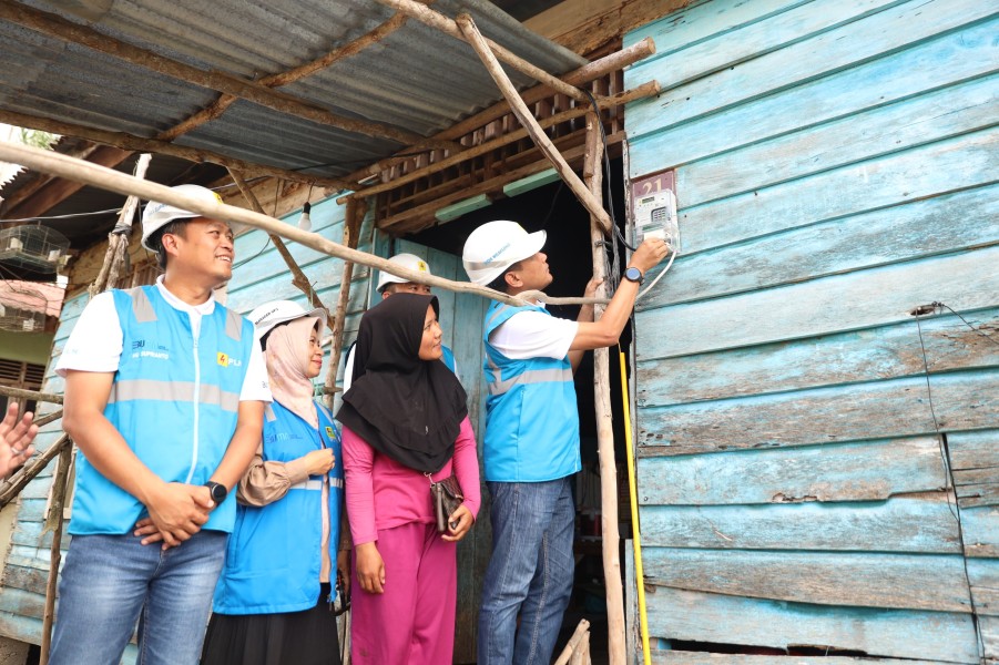Akses Listrik Semakin Merata, PLN UID Riau dan Kepri Hadirkan Sambungan Listrik Gratis melalui Program BPBL
