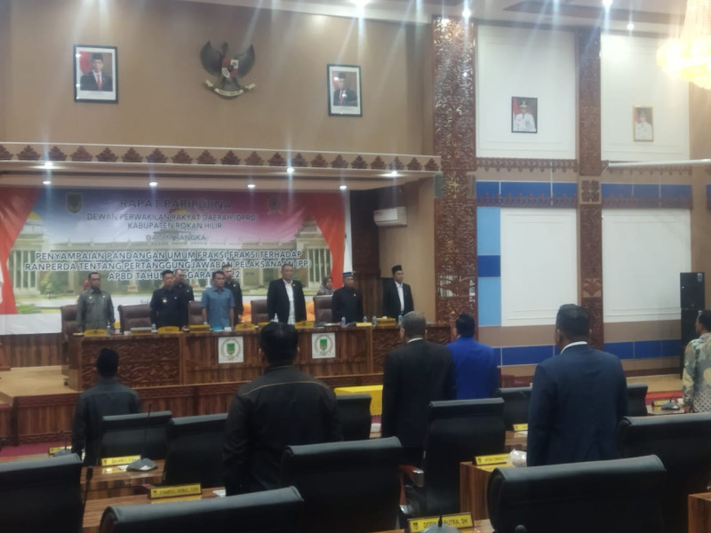 9 Fraksi DPRD Rohil Sampaikan Pandangan Umum Terkait Ranperda Pelaksanaan APBD 2022