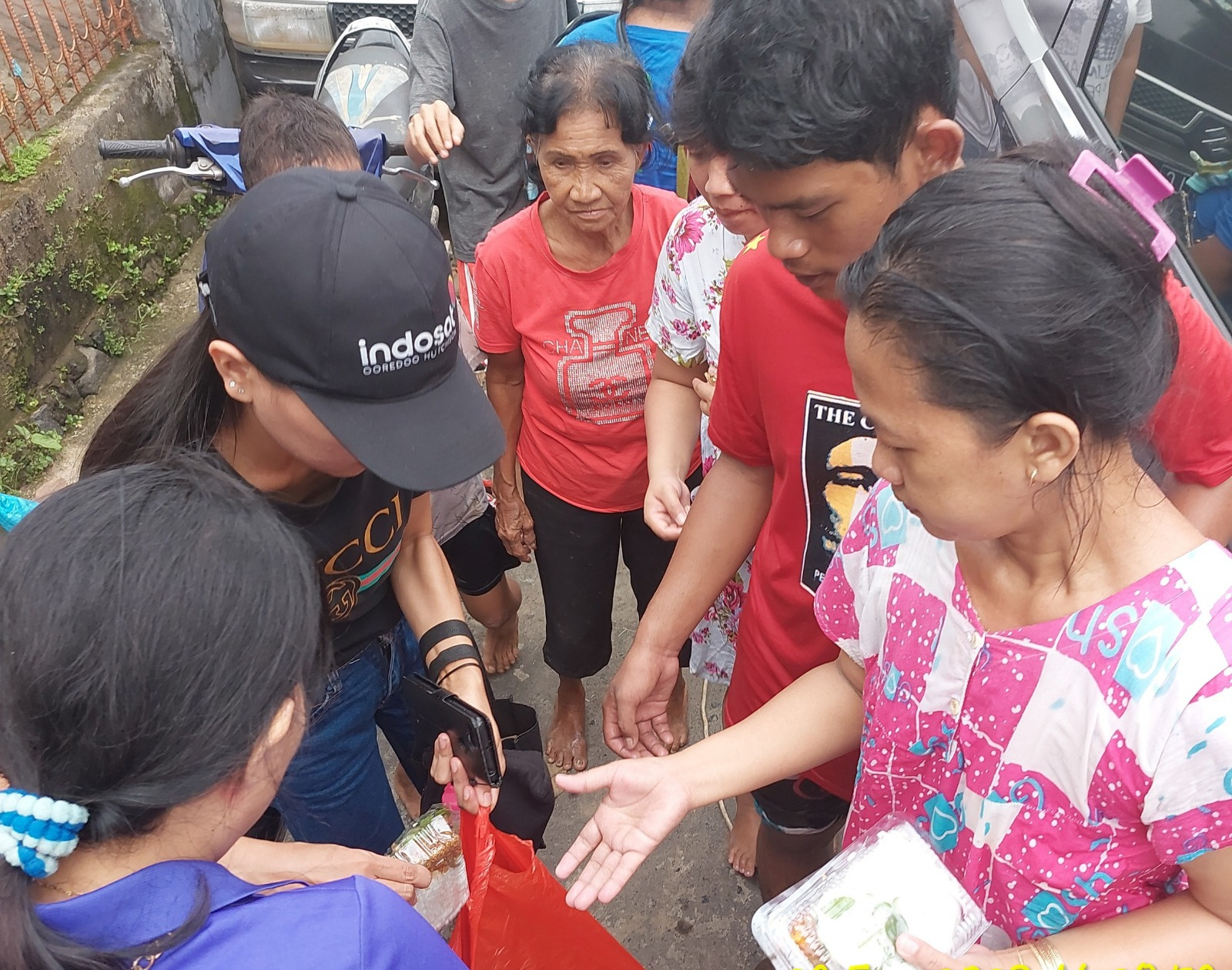 Wujud Kepedulian kepada Masyarakat, IOH Salurkan Bantuan kepada Korban Banjir dan Longsor Manado