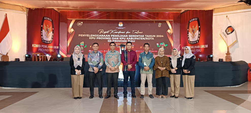 Raih 11 Penghargaan, KPU Pekanbaru Terbaik Pertama Penyelenggaraan Pemilihan  se-Riau