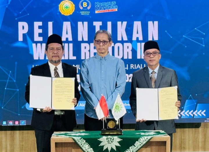 Rektor Lantik Baidarus Jadi Wakil Rektor II Umri