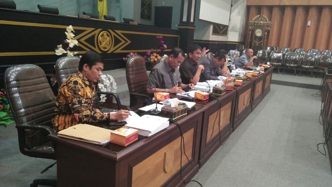 Pansus Ranperda LKPJ Targetkan Akhir April Sudah di Sahkan