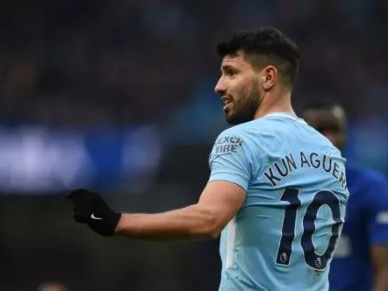 Aguero Tetap Bersama Man City hingga Akhir Kontrak