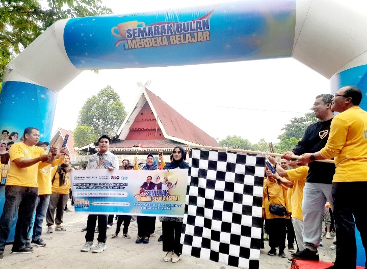 Jalan Sehat Semarak Bulan Merdeka Belajar Diikuti Ratusan Orang
