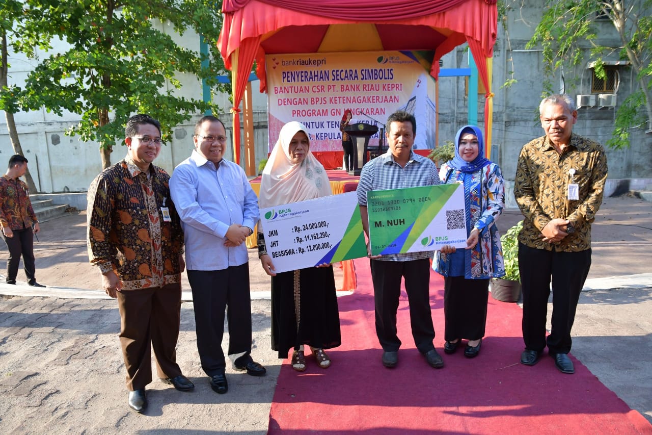 Bank Riau Kepri Wujudkan Peduli Tenaga Kerja Rentan Melalui Program GN Lingkaran BPJS Ketenagakerjaan di Kabupaten Kepulauan Meranti