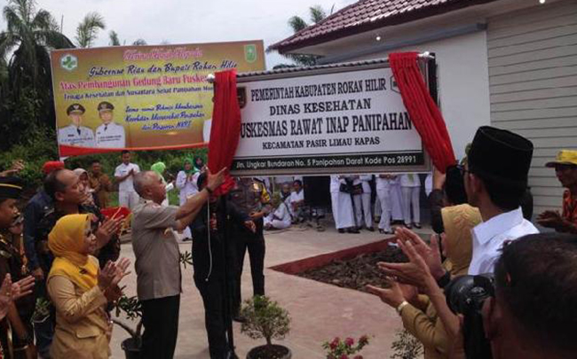 Gubernur Riau Arsyadjuliandi Rachman Resmikan Puskesmas Rohil
