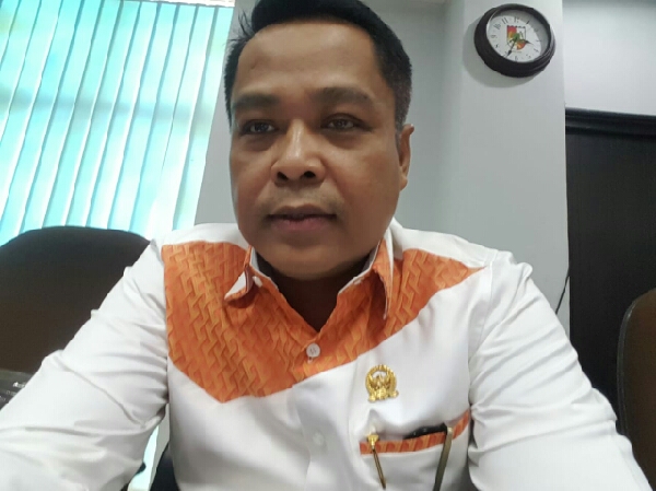 Saat Perduli dan Berbagi, Ali Suseno Minta Perusahaan Di Riau Bantu Sembako Warga yang Tedampak Covid 19