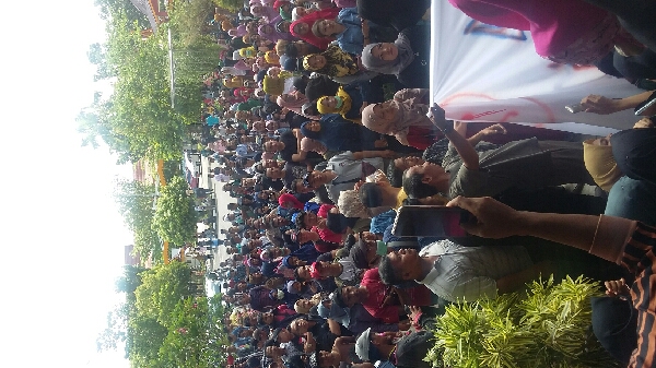 Pedagang STC Demo ke DPRD Pekanbaru, PT MPP Putuskan Aliran Listrik !