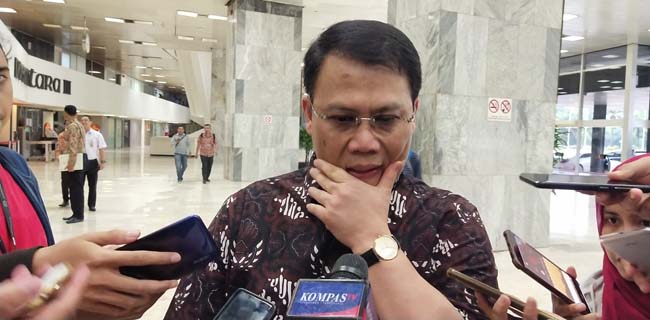 Jokowi Tolak Amandemen UUD 1945, PDIP Salahkan Pratikno